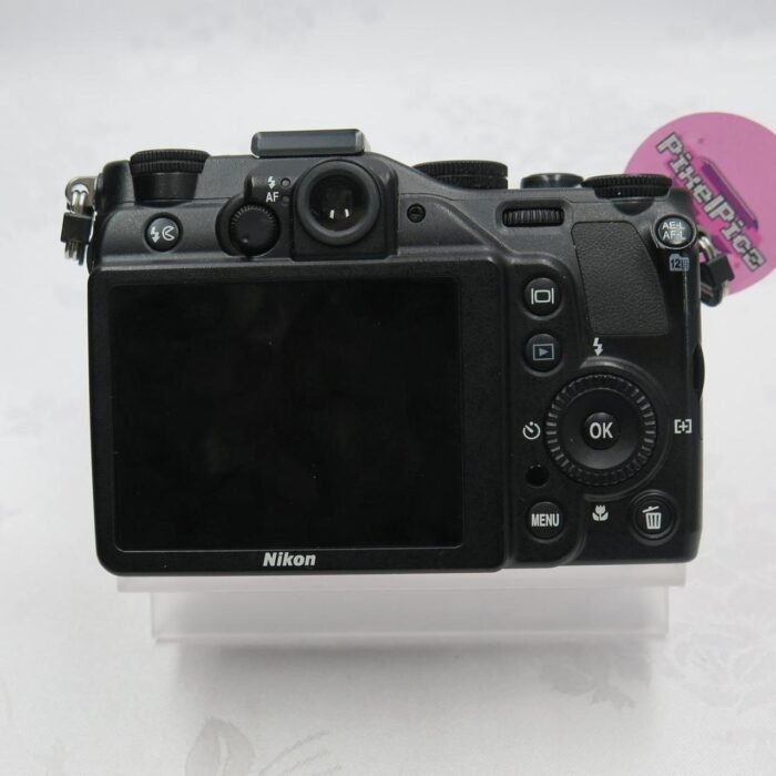 Nikon Coolpix P7000