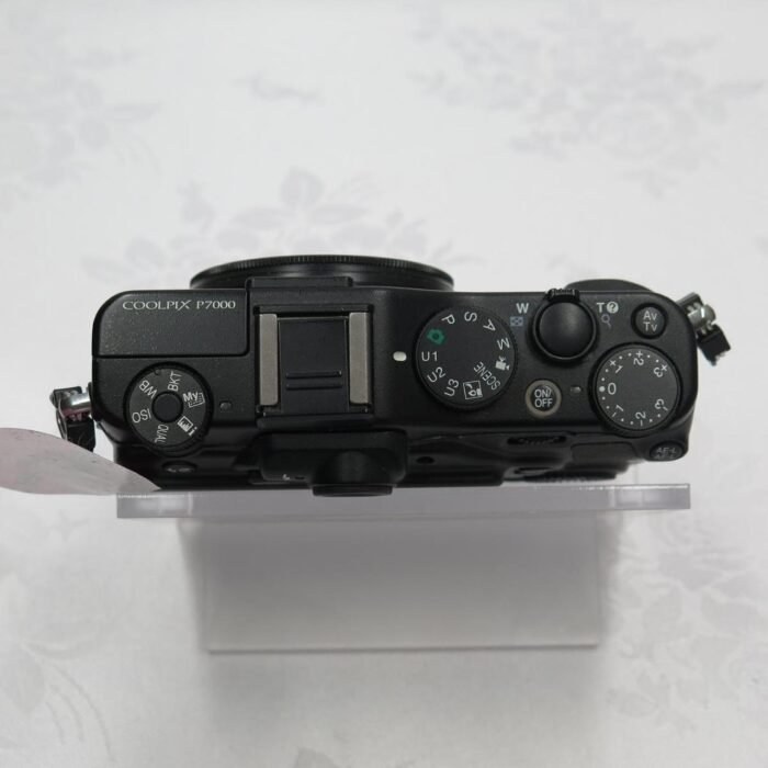 Nikon Coolpix P7000