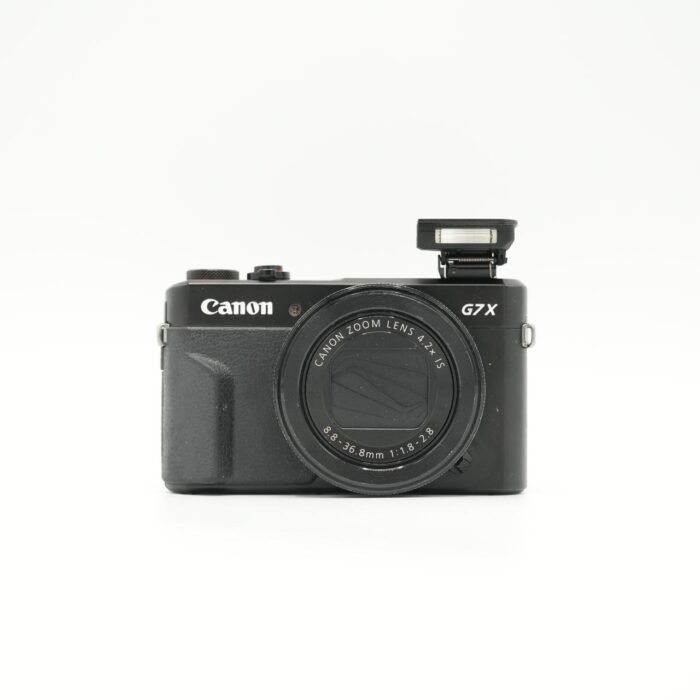 Canon G7X Mark ii ~Due to this cameras pristine condition and everything we have included, we will not be accepting any offers~ Comes with: - Camera - Original Canon Battery - Original Battery Charger - SD card - SD card reader - Original Hand Strap - Case ~Our Shipping days are Tuesdays and Thursdays. You should receive your package 2-7 days after shipping!!!!~ #Canong7x #Canon #Powershot