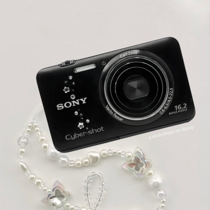 Sony Cybershot WX9 - Image 1