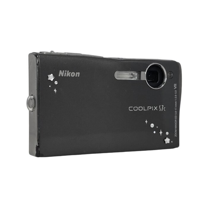 Nikon Coolpix S7c - Image 6