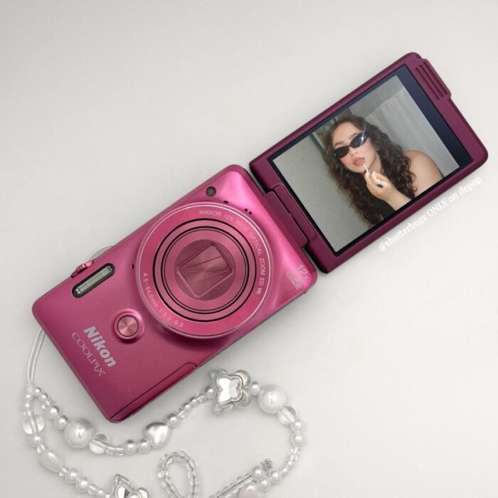 Nikon Coolpix S6900 - Image 1