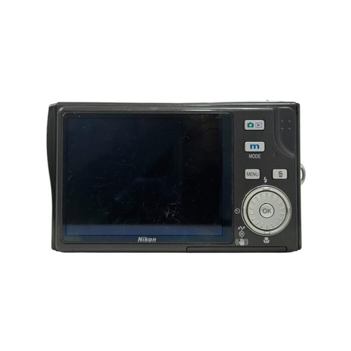 Nikon Coolpix S7c - Image 4