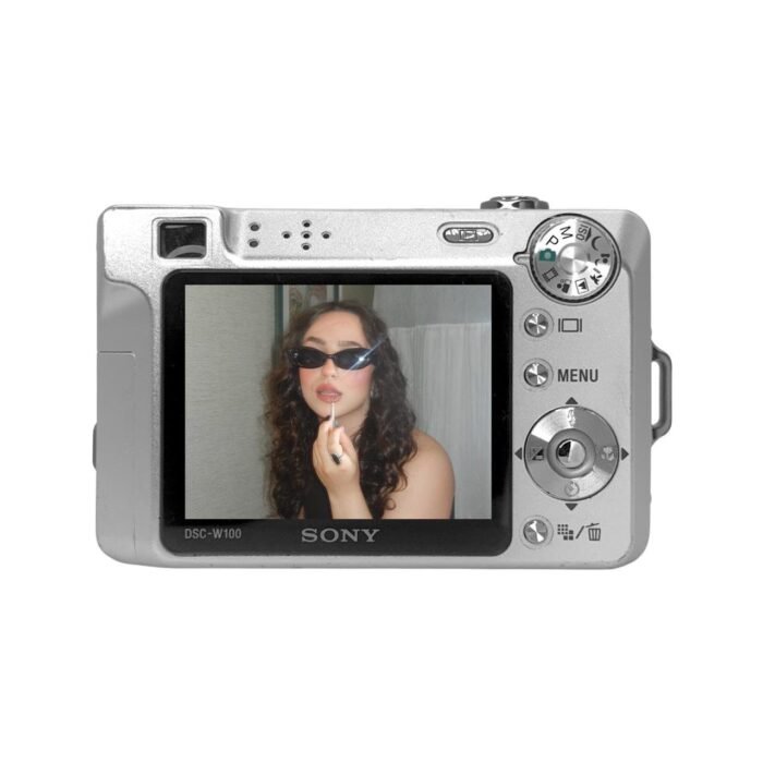 Sony Cybershot W100 - Image 2